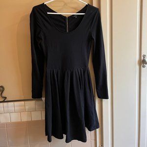 Aritzia Talula Longsleeve Black Dress